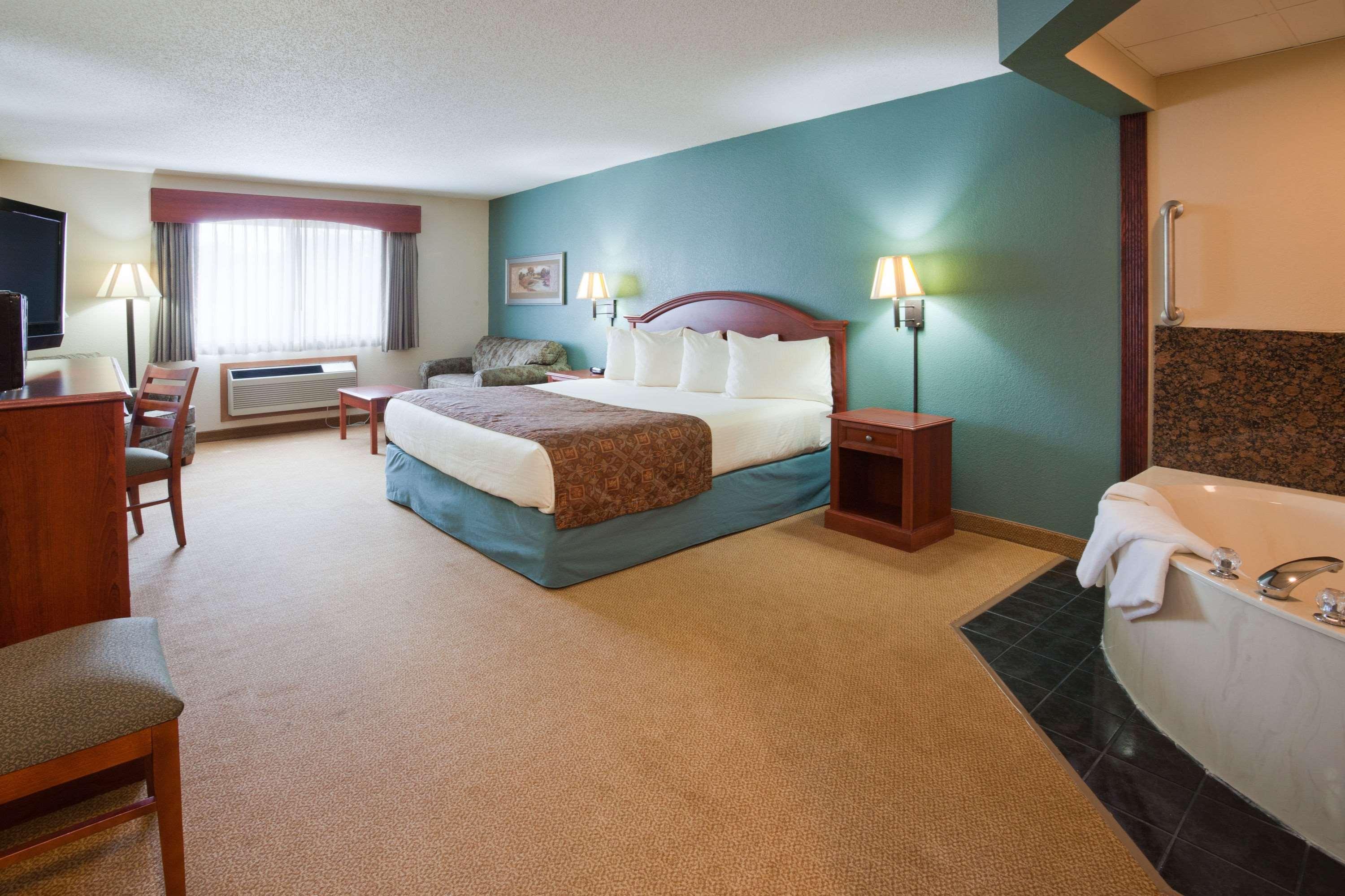 Americinn By Wyndham St. Peter Экстерьер фото